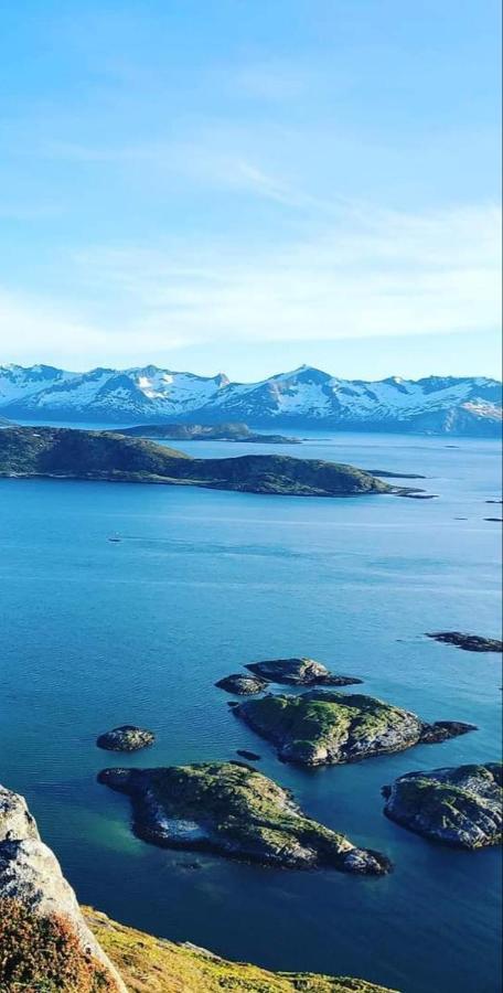 2 Bedrooms Apartment In Sommaroy Island トロムソ エクステリア 写真